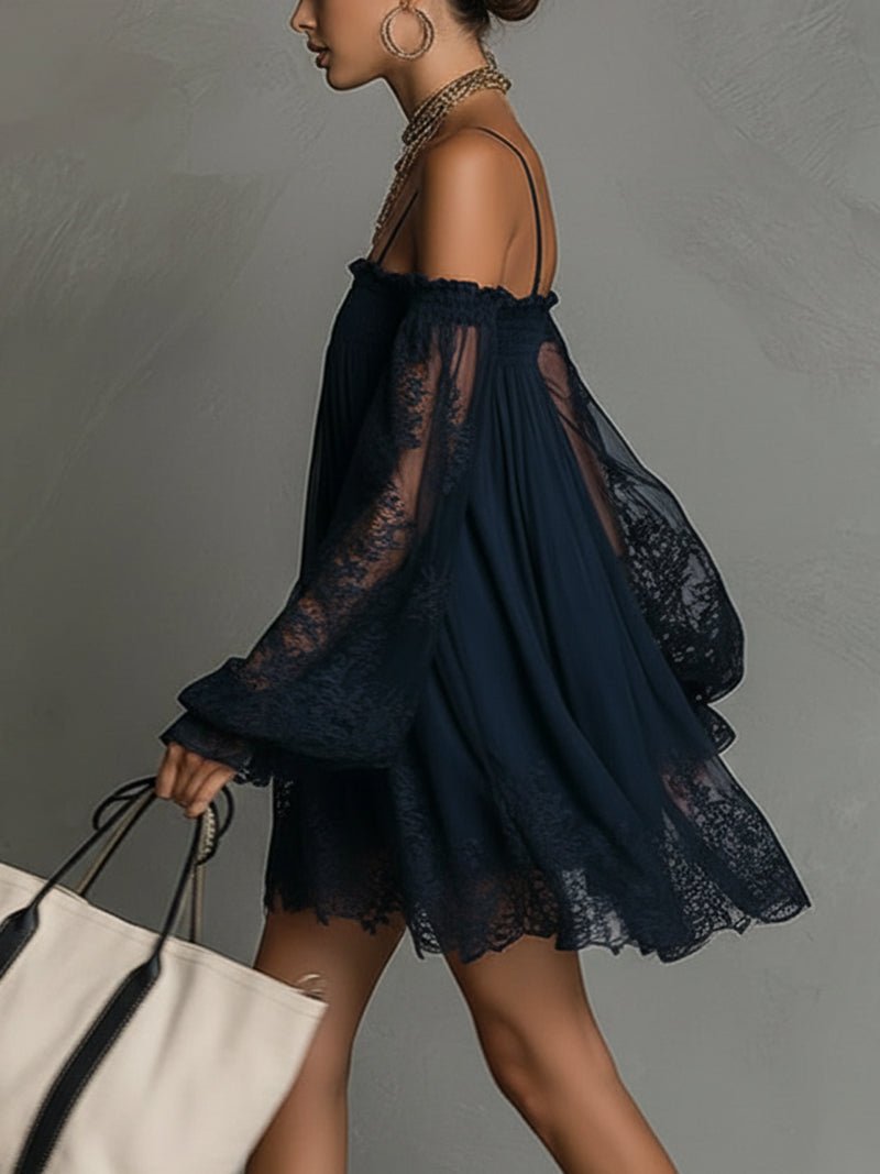 Casa Marbella™ | Vestido Mini Noemi de Gasa Azul Marino con Hombros Descubiertos y Encaje