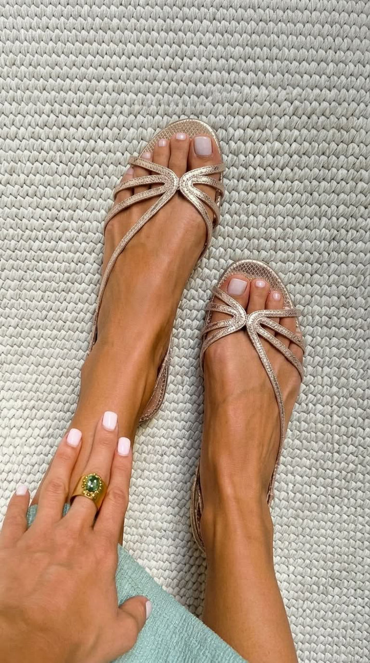 Casa Marbella™ | Sandalias Camille Doradas, Elegancia Estival