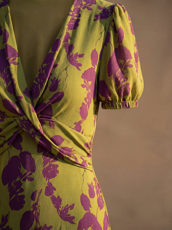 Casa Marbella™ | Vestido Elegante en Tejido de Seda