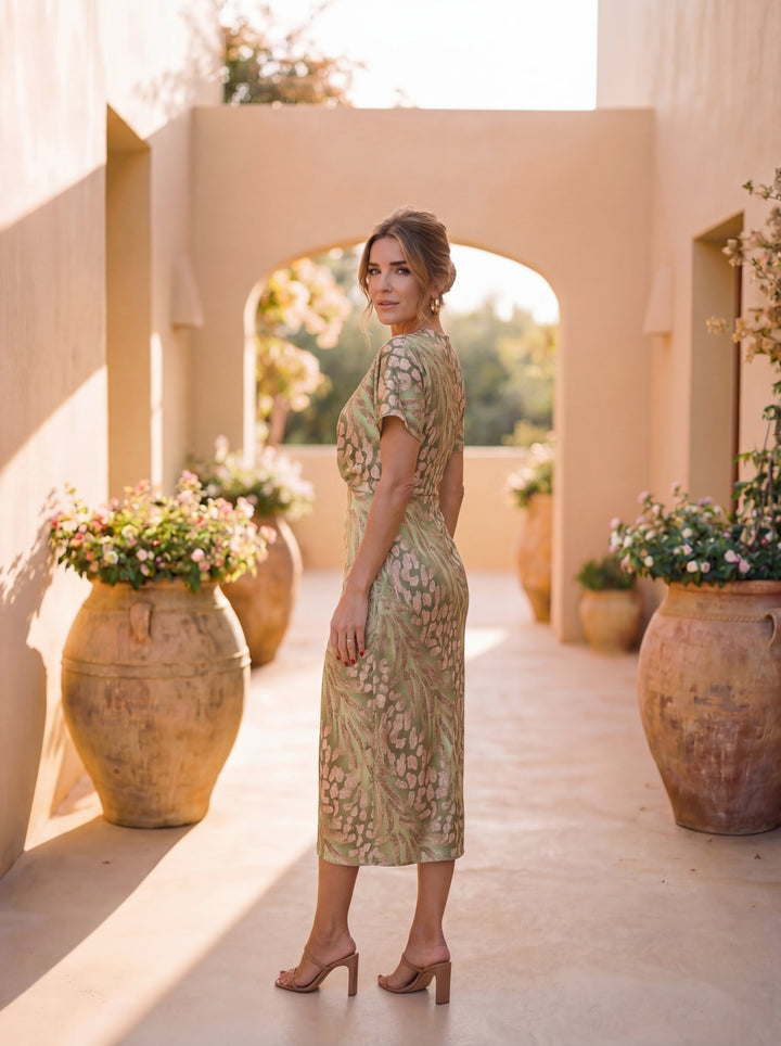 Casa Marbella™ | Vestido Antonella Elegante en Tejido Ligero y Fluido