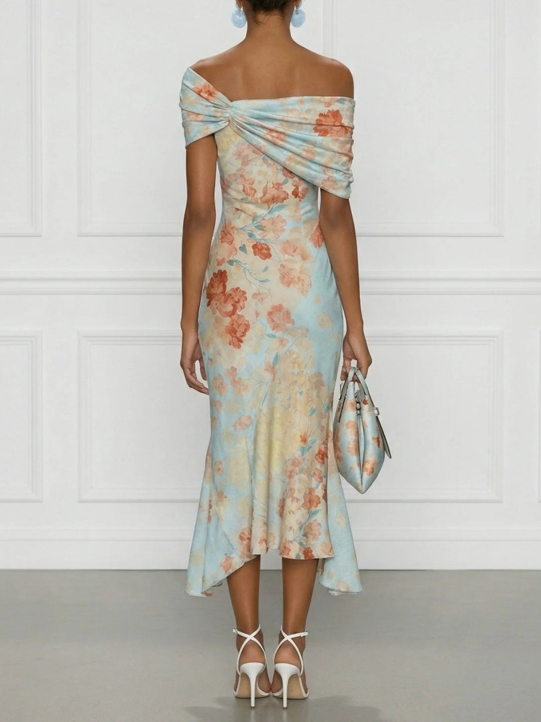 Casa Marbella™ | Vestido Midi Vittoria de Corte Sirena con Hombros Descubiertos y Estampado Floral Azul