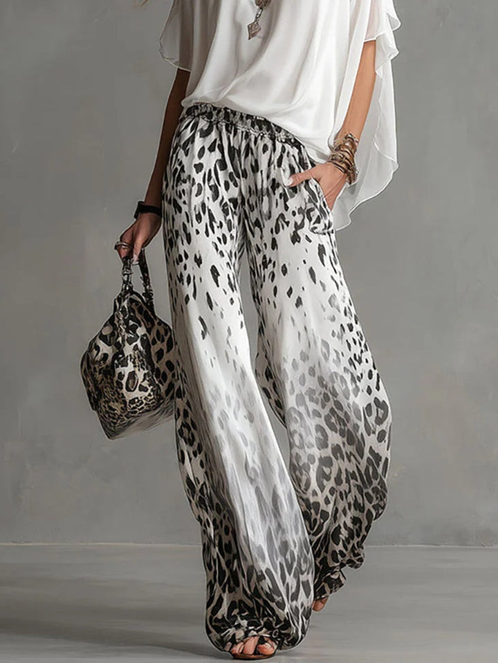 Casa Marbella™ | Conjunto Penélope Boho Chic con Top y Pantalón Animal Print